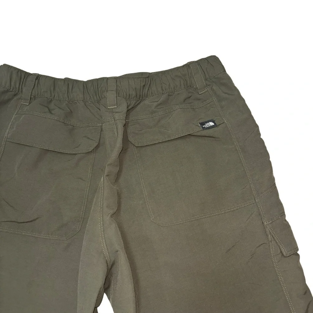 The North Face Men's M Medium Cargo Shorts Army Green Camping Hiking Outdoor